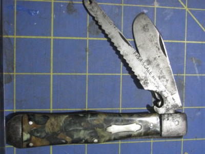 ParisBeadChicagoFoldingHunter-FishKnife 001.jpg