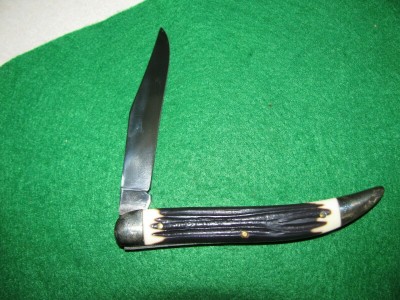 Queen 1976 No20 Winterbottom Bone 002.jpg