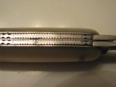 UnmarkedFancyPearl4BladePen 006.jpg
