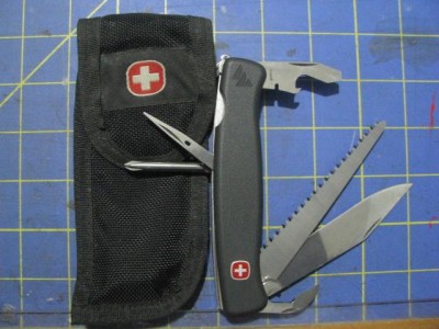 WengerRanger06Mountaineer1 $12.JPG