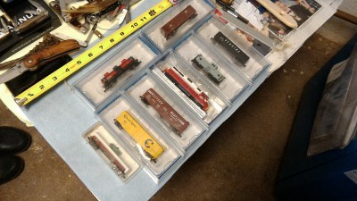 And a Train! Why that? Because real trains are like knives. There made mostly from steel and I just like em!