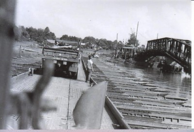 Da Nang Float Bridge.jpg