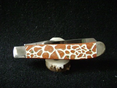 Case 2008 Mini Trapper 6207 SS Giraffe Pattern - Pile Closed.JPG
