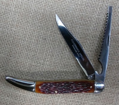 A Schrade Fish knife restoration for one of our members. The celluloid was beginning to off gas.