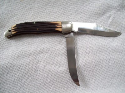 Queen 1976 #39 Folding Hunter 002.jpg