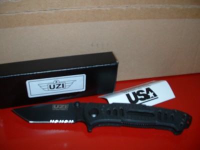 UZIzf0060G10.jpg