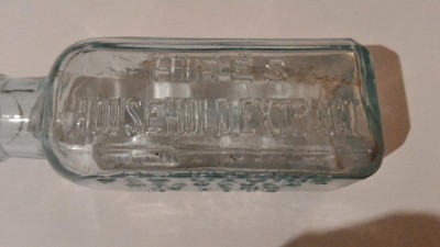 Bottle: HIRES HOUSHOLD EXTRACT, FOR MAKING ROOTBEER AT HOME, MANUFACTURED BY THE CHARLES E. HIRES Co., PHILADELPHIA, PA. U.S.A.