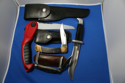 CanonXTiEFS1855mmf3_55_6ISBuckKnivesSaw008.jpg