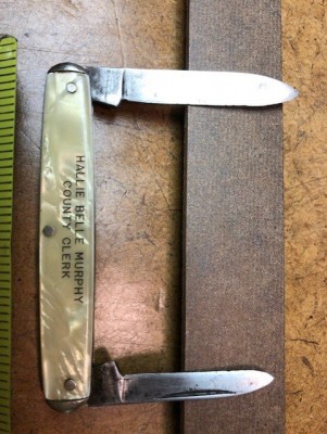 Utica Pen Knife circa 1940...pix.1.jpg