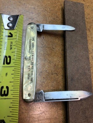 Utica Pen Knife circa 1940...pix.3.jpg