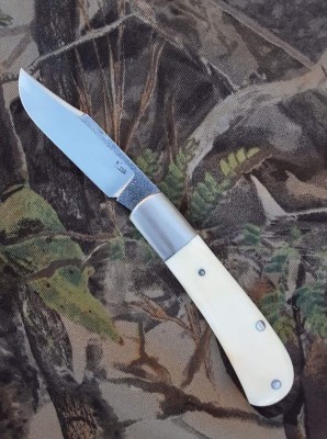 Lannys clip in ivory, not fossil, the real deal.
