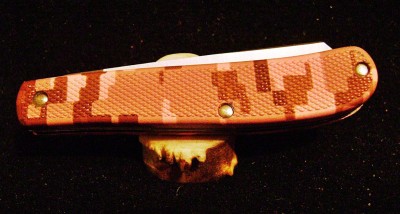 Case 2014 LT207 SS Pink Camo - Pile Closed.JPG