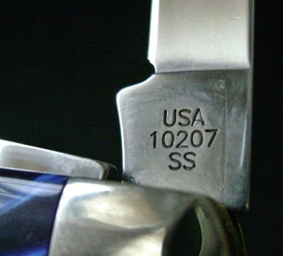 Case 2019 Mini-Trapper 10207 SS Smooth Blue Pearl Kirinite - Pattern Stamp.JPG