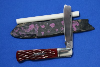 CanonXTiEFS1855mmf3_55_6ISRoughRiderRazorLockback002.jpg