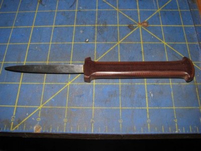 TricornerDaggerMicartaHandle2019-3.JPG