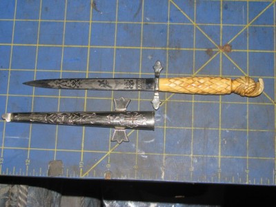 Daggers 003.jpg