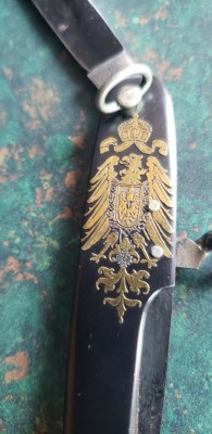 HENCKELS CREST.jpg