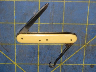 DunlapFrenchIvoryLobsterPenKnife2019.JPG