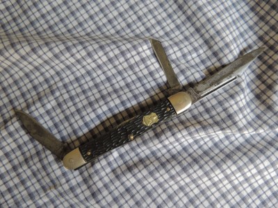 Yes I know I shouldn't open two blades on the same spring, I just like the way it looks.