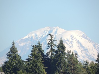 Mt Rainer from the Des Moines fishing pier