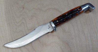 Queen Fix Blade a.jpg