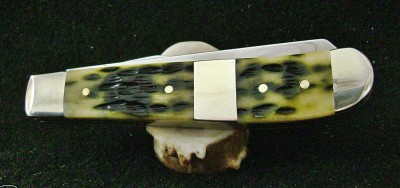 Case 2020 Mini-Trapper 6207 SS Olive Green Jig Bone - 1970 Era - Pile Closed.JPG