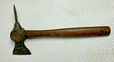 ice hatchet.jpg