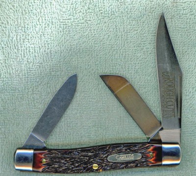 A Camillus Rough Cut Stockman.<br />These knives did not have the fine finish work on them as the regular Camillus knives did. <br />It seems to me that the closer Camillus got to closing, the rougher these knives got, if the ones sold on ebay are any indicator.
