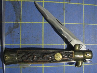 Drawer15AutoKnives2019 094.jpg