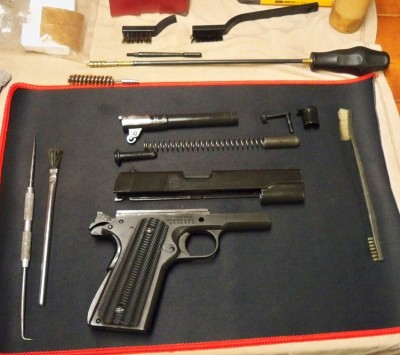 Springfield 1911a1.JPG