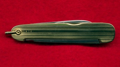 02 rear - closed x1200.jpg