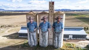 blokes on silo.jpg