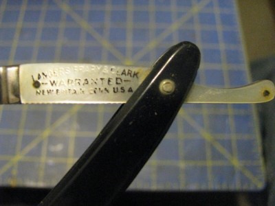 Razors&Such2 256.jpg