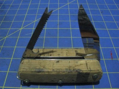 Teja&RosaFloatingFishKnife1.JPG