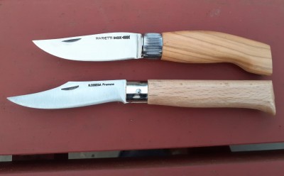 On top is a Bergamasco by Marietti and below is a Piemontese by Codega Baldo. The Piemontese is about the size of an Opinel no. 8, for reference.