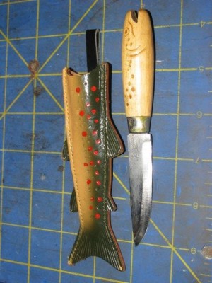 MoraFishKnifeWithSheat2019-1.JPG