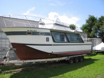ButtUglyBoat.JPG