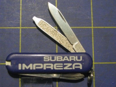 SwissArmyKnivesBlueHandle 002.jpg