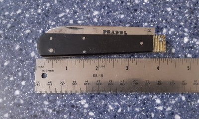 I really love the simple engraving (stamping?) on the brass bolster.
