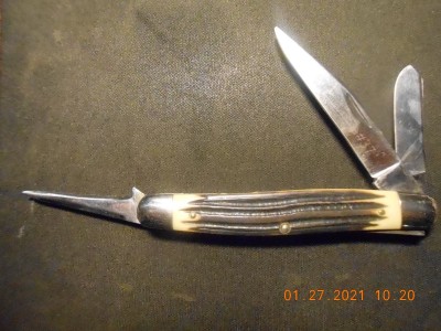 003.JPG (338.02 KiB) Viewed 2522 times 1961-1971 #37 Queen 4" closed length