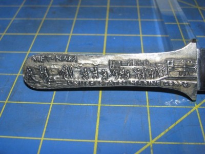 CaseXXSS6DotBootKnife#619VietnamCommemorative 002.jpg