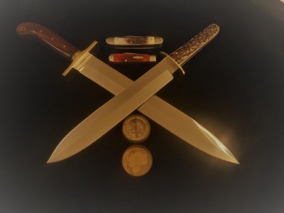 Rifleman's and Rio Grande Camp knives.jpg