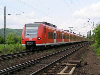 Baureihe_425_541-0.jpg