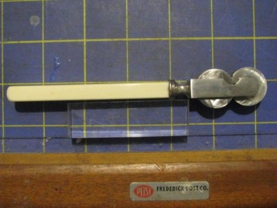 IvoryHandledKnifeSharpener1.JPG