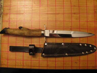 FrenchDeerFootDagger1.jpg
