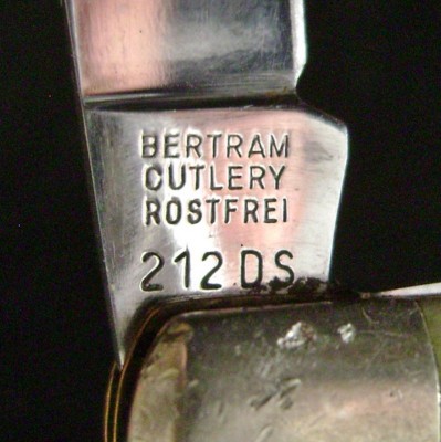 Hen & Rooster 212DS Mini-Trapper - Pattern Stamp.JPG