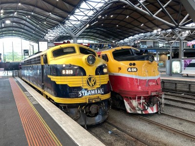 2 locos..jpg