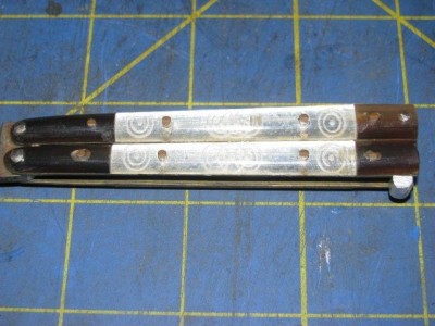 UnmarkedPhillippineBalisong6Handle.JPG