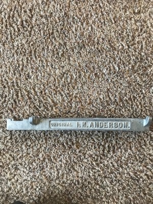 Is this have anything to do with I. H. Anderson knives?