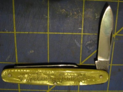 UticaOfficeKnifeYellowCel2017-1.JPG